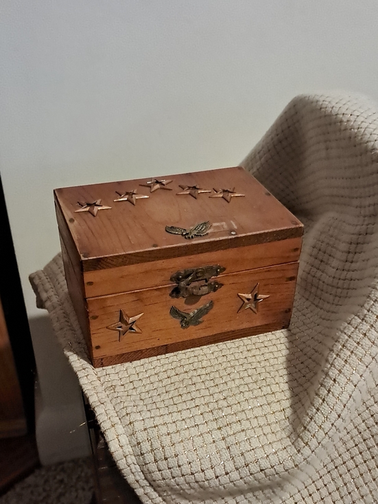 Diane Krupa of Featherartworks@live.com Other - Wooden Star Eagle Appliqué Jewelry Box - Natural Wood